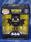 Batman 85th Anniversary Batman Soaring Deluxe Funko Pop Vinyl Figure #521