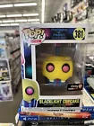 Blacklight Cupcake #381 ~ Funko Pop Five Nights at Freddys GameStop in Protector