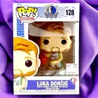 Funko POP! Basketball NBA: Dallas Mavericks - Luka Doncic #128 WITH PROTECTOR