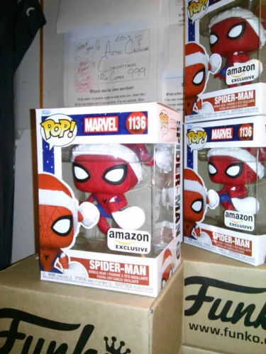 Funko Pop! *DBL Boxed* SPIDER-MAN w/ Santa Hat #1136 *NEW* MINT/NM Amazon Excl.