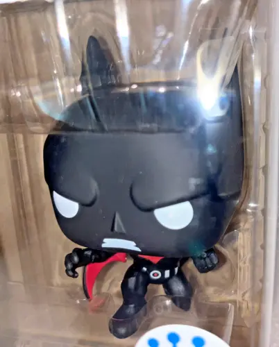 Funko POP! DC Heroes Batman Beyond Crouching #415 Funko Shop Excl In Protector