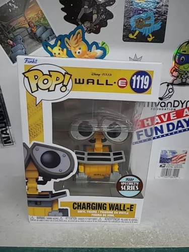 Funko Pop! Disney Charging Wall-E #1119 (Specialty Series) Vinyl Figure