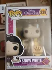 Funko Pop! Disney Ultimate Princess #339: Snow White (Gold) with Pin & Protector