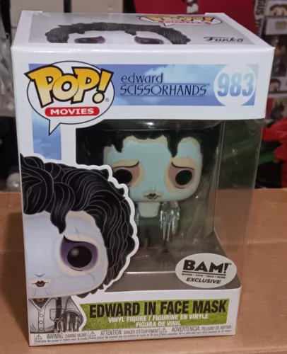 Funko POP! - Edward Scissorhands in Face Mask - BAM Exclusive 983 - Protector NM