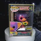 Funko Pop! Gremlins Gizmo Entertainment Earth Exclusive Blacklight 1420 w/Protec