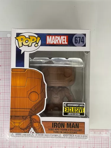 Funko Pop! Marvel Iron Man Entertainment Earth Exclusive #674 Wood Deco H02