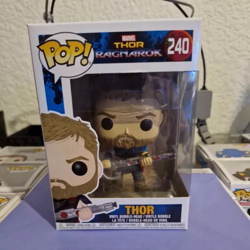 Funko Pop! Marvel Thor Ragnarok - Thor Vinyl Bobble Head #240