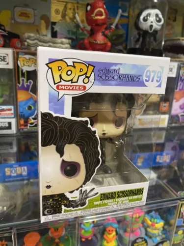 Funko Pop! Movies: Edward Scissorhands #979 With Free Shipping & Soft Protector