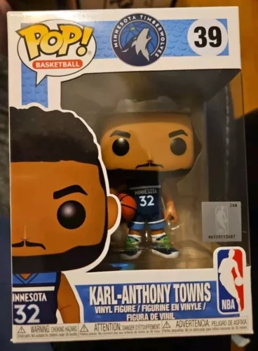 Funko Pop NBA Minnesota Timberwolves Karl-Anthony Towns #39 W/Protector