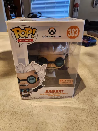 Funko POP Overwatch 383 Boxlunch Exclusive Junkrat