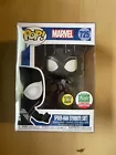 Funko Pop! Spider-Man (Symbiote Suit) #725 [Funko Shop / GitD] + Soft Protector