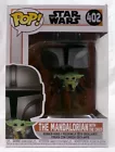 Funko Pop! Star Wars 402 The Mandalorian with The Child Vinyl Figure