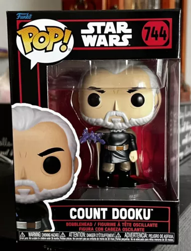 Funko Pop Star Wars: COUNT DOOKU #744 (The Dark Side Series) w/Protector IN HAND