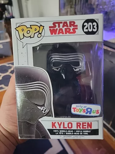 Funko Pop! Star Wars The Last Jedi Masked Kylo Ren #203 Toys R Us Exclusive