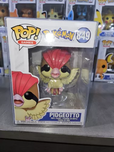 Funko Pop! Vinyl: Pokémon - Pidgeotto #849 And Pop Protector