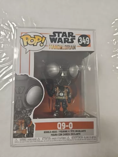 Funko Pop! Vinyl: Star Wars - Q9-0 #349 W/Protector