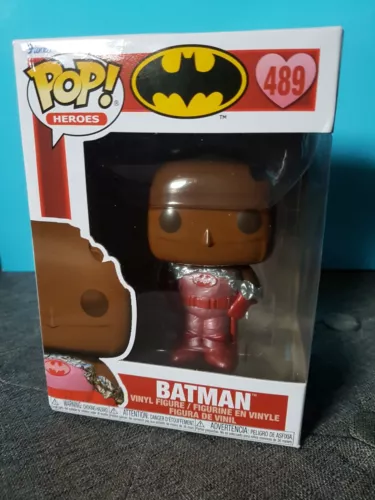 Rare Funko Pop! Heroes DC 489 Batman Valentines Day Chocolate Figure Protector