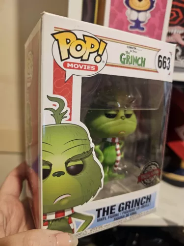 Rare Funko Pop!Dr Seuss The Grinch with Scarf Special Edition Vinyl Figure #663